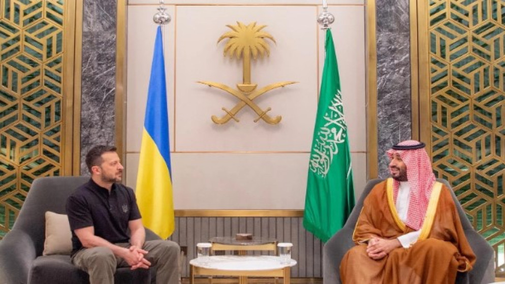 زيلينسكي يلتقي الامير محمد بن سلمان في السعودية اليوم