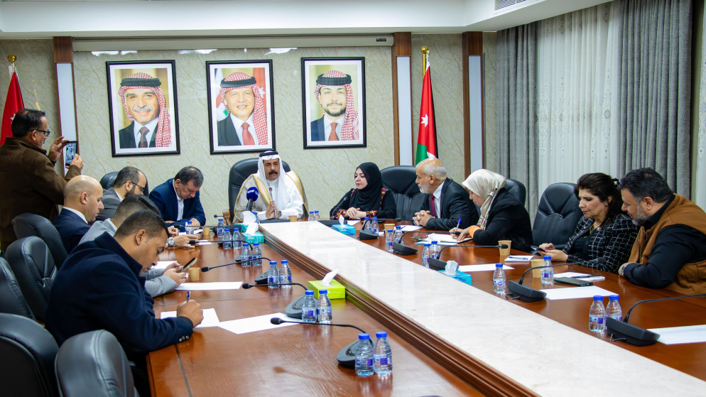 النقل النيابية تكثف جهود تنظيم قطاع النقل وتعزيز الخدمات