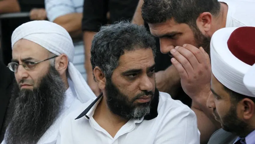 براءة فضل شاكر من دعوى قتل في لبنان