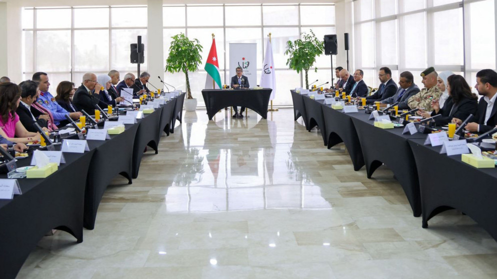 وزير الشباب يؤكد: ملف الشباب اولوية وطنية