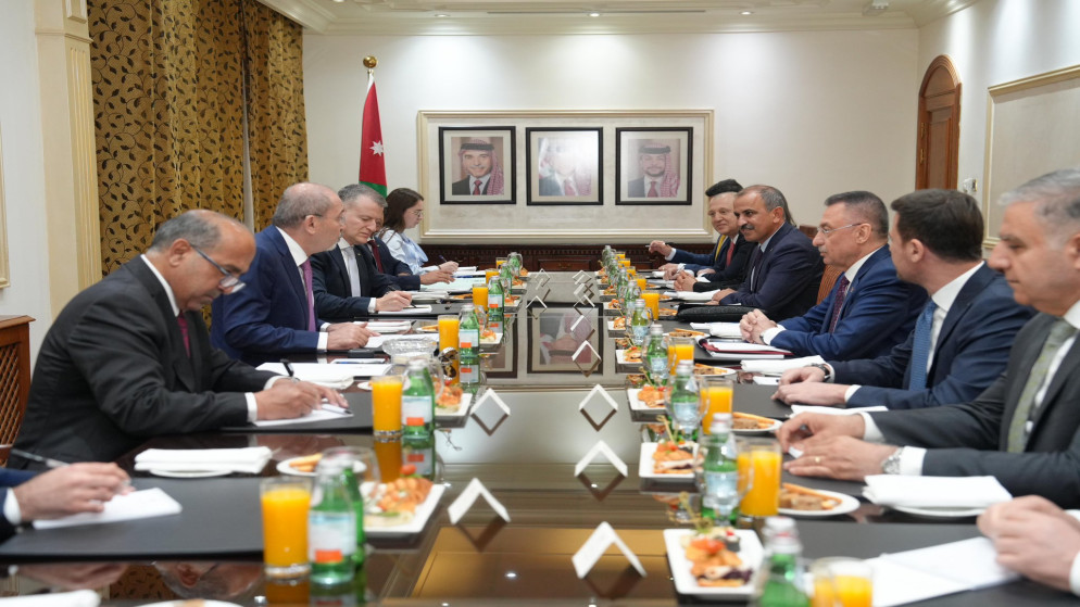 الاردن وتركيا يناقشان جهود تحقيق الامن والاستقرار