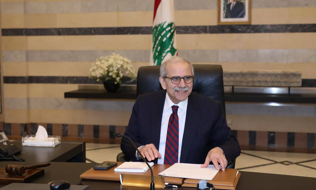 نواف سلام يكشف: اسرائيل تسيطر على مواقع بجنوب لبنان