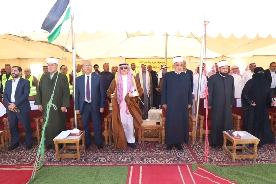 رئيسة لجنة المرأة وشؤون الأسرة النيابية تشارك هنا
