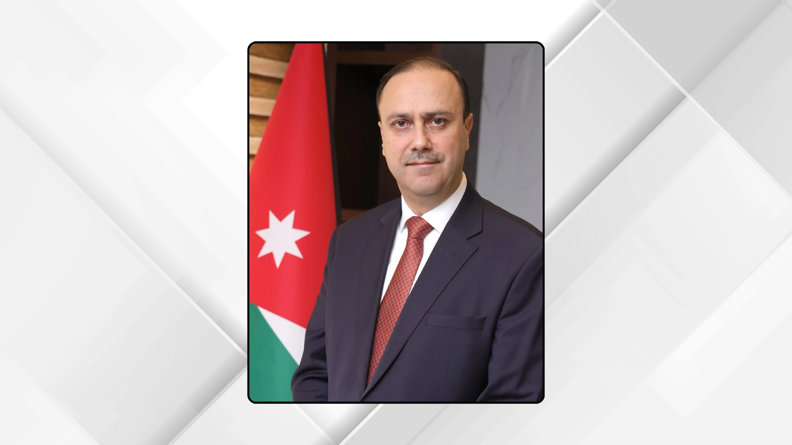 المومني: الاستقلال يرسخ قدرة الاردن على المضي نحو المستقبل