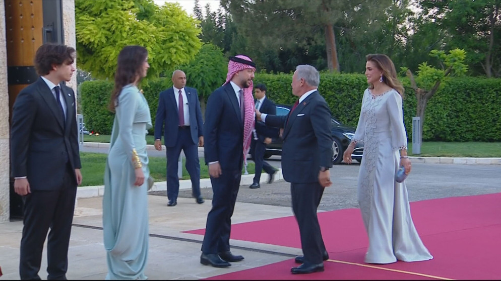 الملك عبدالله يصل قصر الحسينية احتفالا بعيد الاستقلال