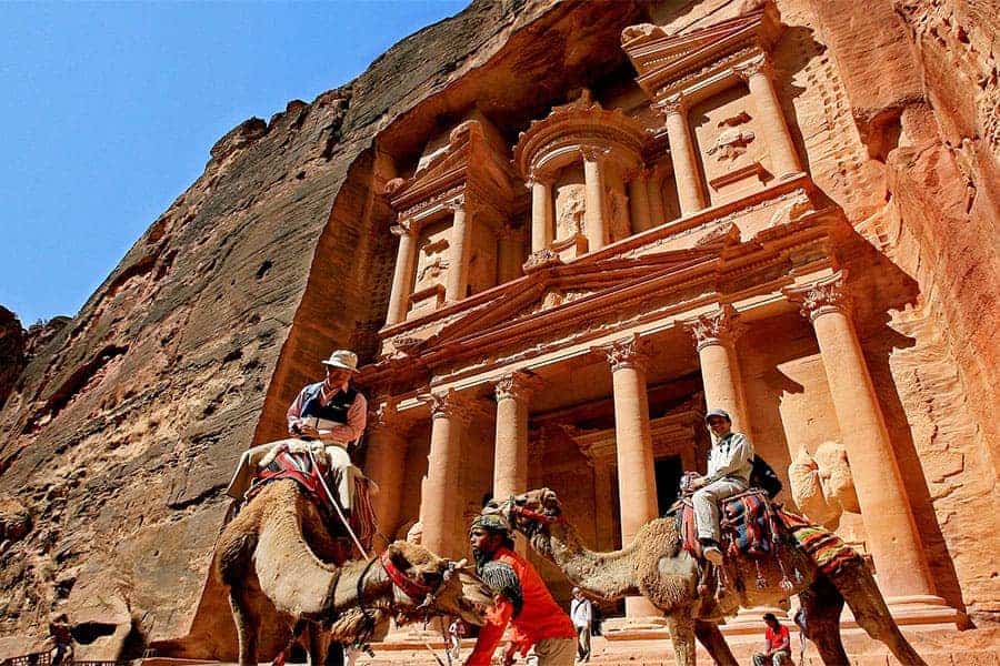 السياحة تطلق فعاليات عيد الأضحى