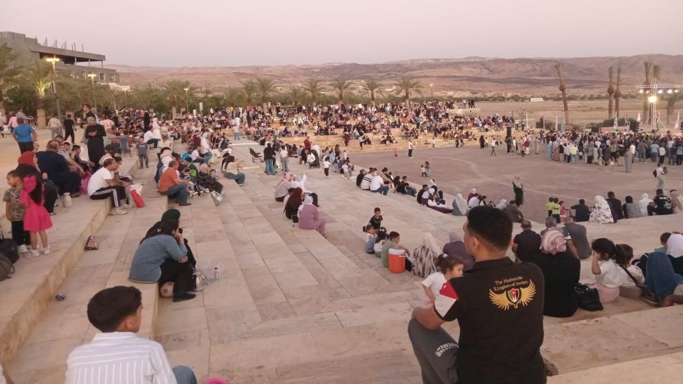 البحر الميت يستقبل 40 الف زائر خلال عيد الاضحى