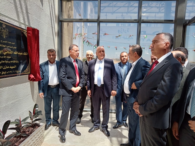 وزير الداخلية يفتتح مبنى محافظة مادبا الجديد ويؤكد استمرار مسيرة التحديث الإداري والتنمية الشاملة