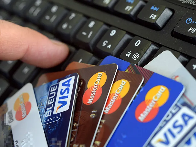 نصائح ذهبية لتجنب فخ ديون بطاقات الائتمان والقروض
