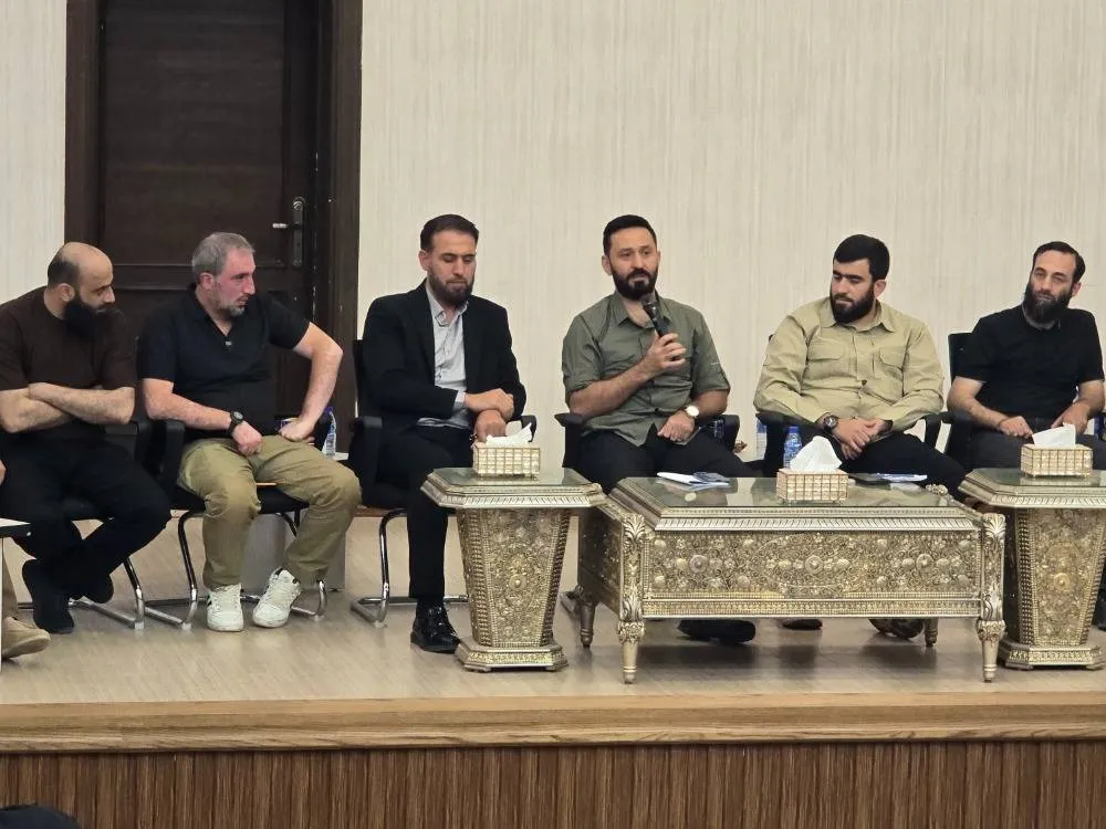 سوريا تعلن توقيف الاف العسكريين ضمن مسار العدالة الانتقالية واحتواء الاحتجاجات الشعبية