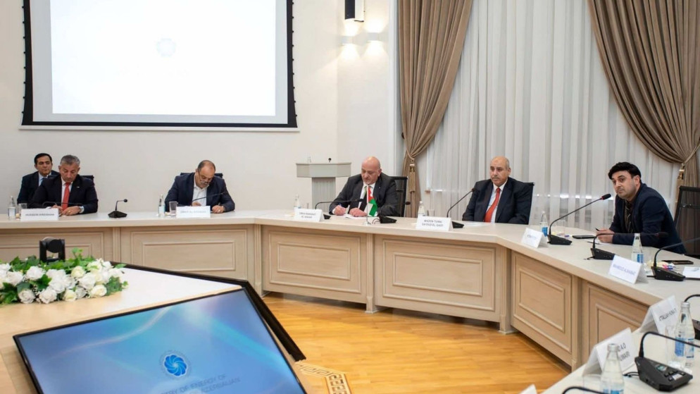 القاضي يبحث مع وزير الطاقة الاذري تعزيز الاستثمار في قطاع الطاقة