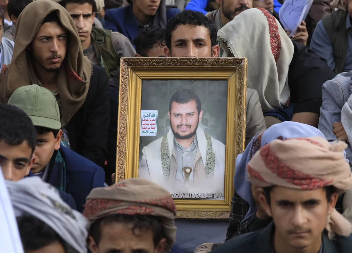 الحوثيون يوسعون دائرة الجبايات والاستيلاء على الاصول في اليمن