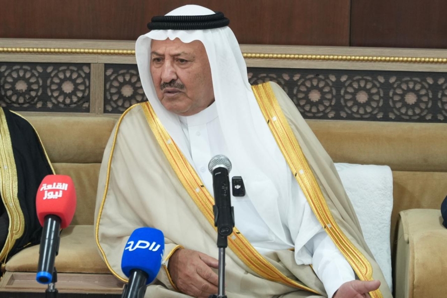 مستشار الملك يبحث وثيقة الجلوة العشائرية مع شيوخ البادية الجنوبية (صور)