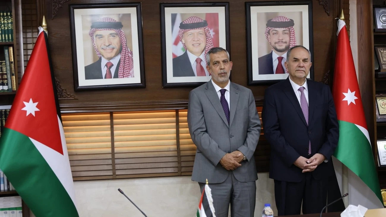 وزير العدل يشهد اداء اليمين القانونية لـ 50 محاميا جديدا