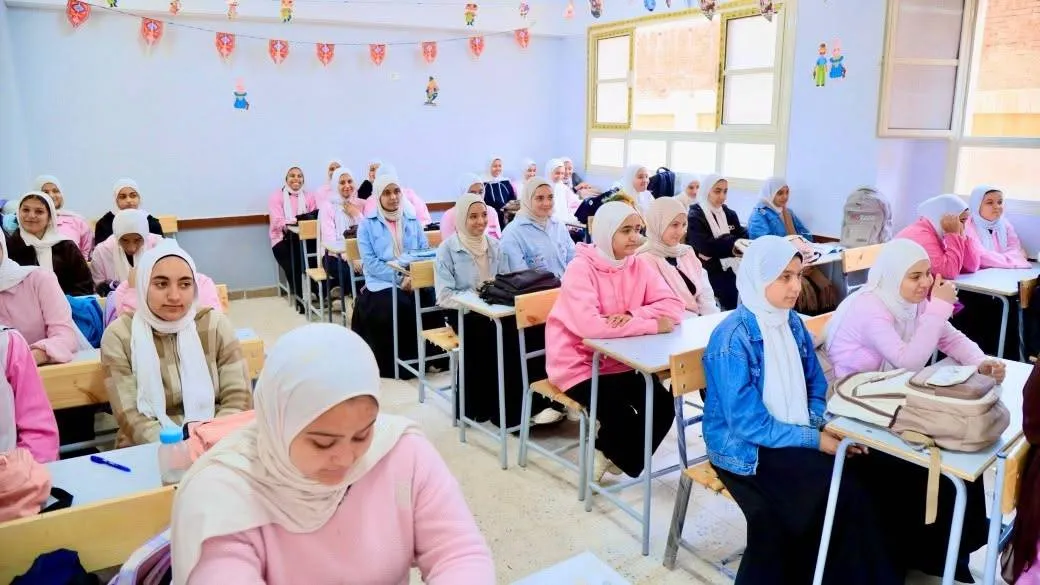ملاحقات مستمرة لمسربي امتحانات الثانوية العامة في مصر