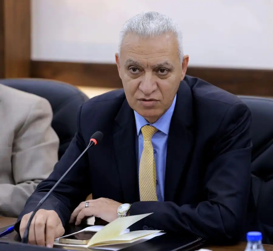 العموش :  مجالس أمناء الجامعات غير قانونية