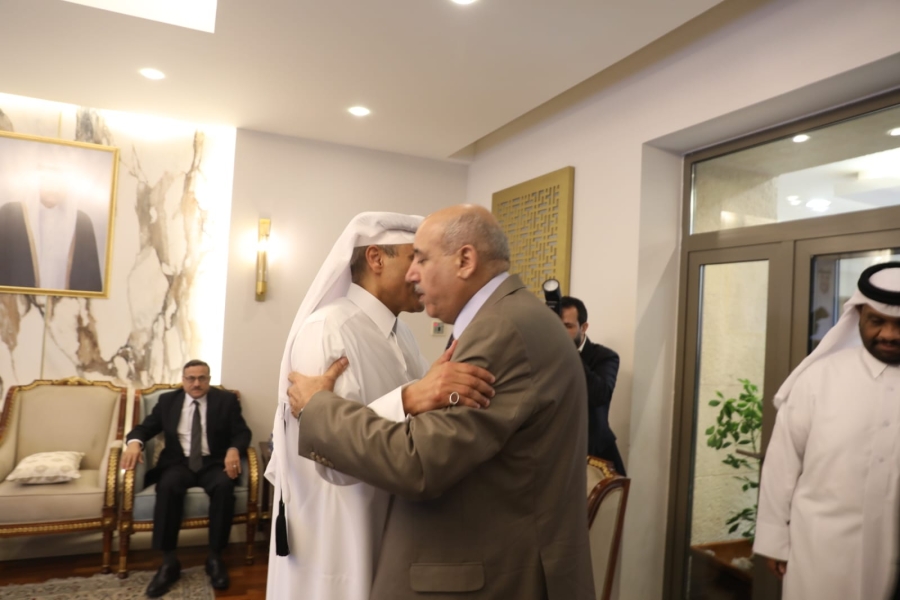 المعزون في السفارة القطرية في العاصمة الأردنية عمان (صور)
