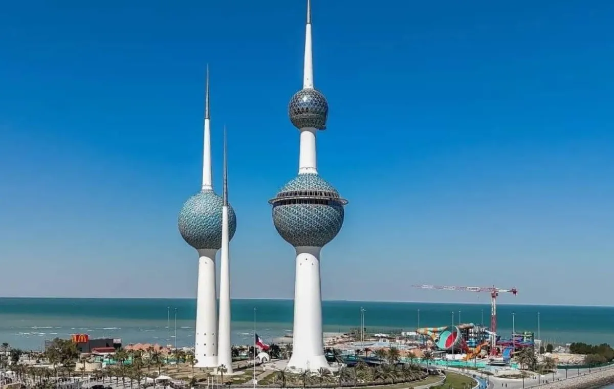 الكويت تحمل ايران مسؤولية استهداف منشآتها الحيوية