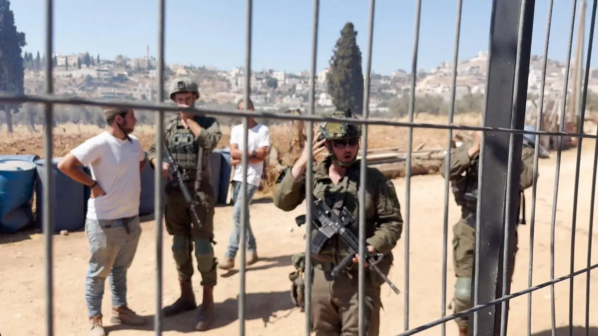 جيش الاحتلال يمنع عائلة فلسطينية في الضفة الغربية من استخدام مرحاضها الخاص