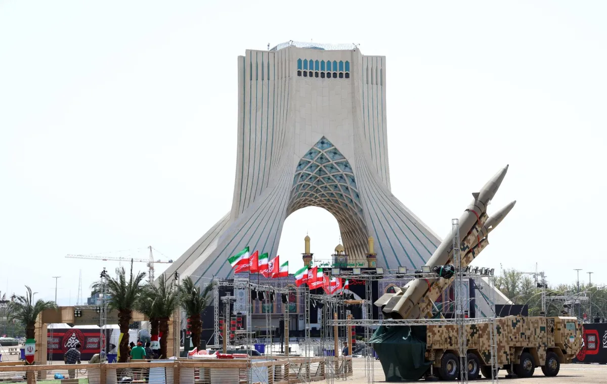 تصعيد عسكري امريكي واسع يستهدف مواقع استراتيجية داخل ايران