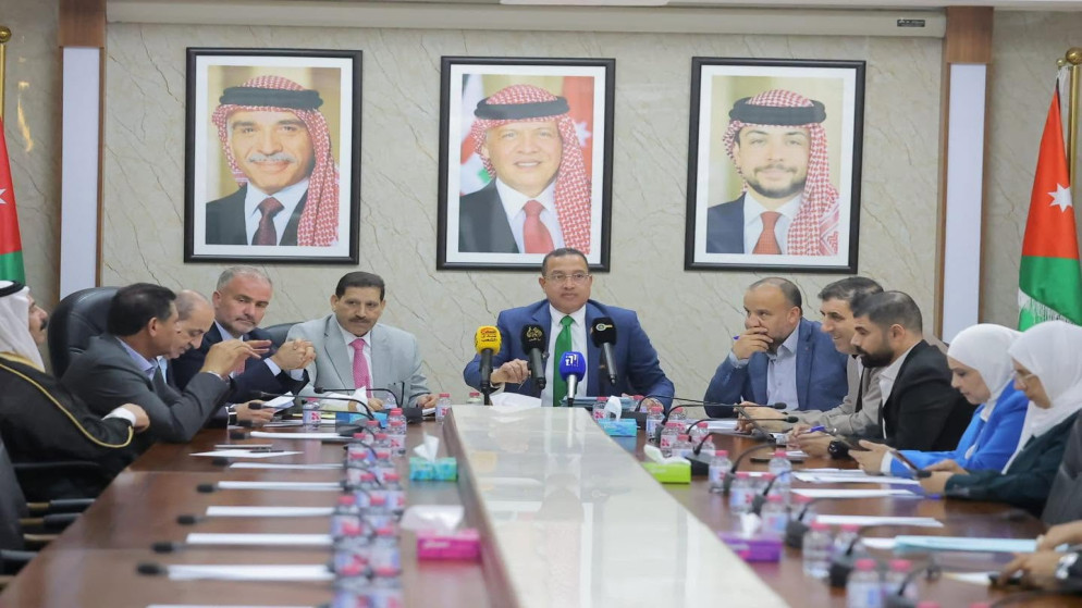 اللجنة الادارية النيابية تواصل مناقشة قانون الادارة المحلية