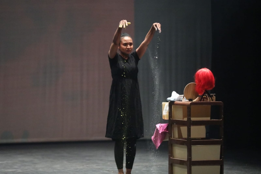 عرض مسرحي مصري واخر من السودان ضمن فعاليات مهرجان المونودراما المسرحي الرابع