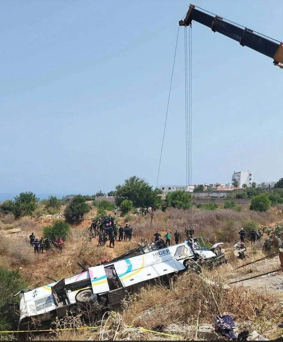 جدل واسع في الجزائر حول اسباب حادث حافلة بومرداس الدامي