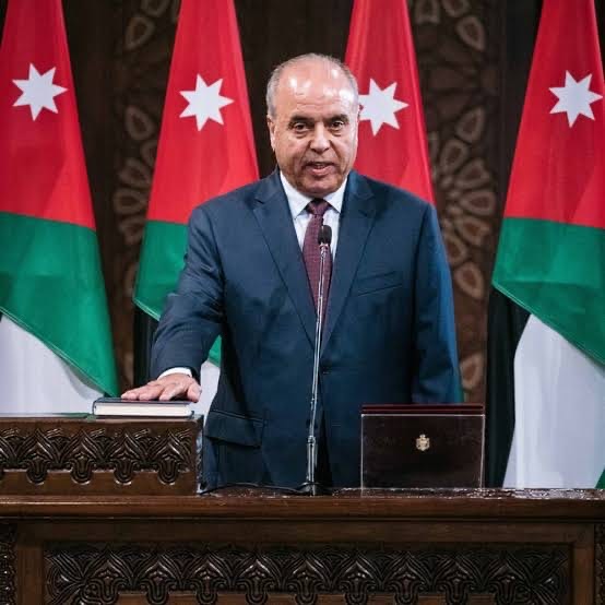 الهديرس يُهنّئ محافظة بتجديد الثقة الملكية السامية