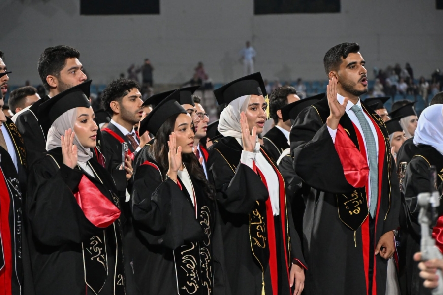 الجامعة الهاشمية تختتم احتفالاتها بتخريج الفوج الثامن والعشرين 