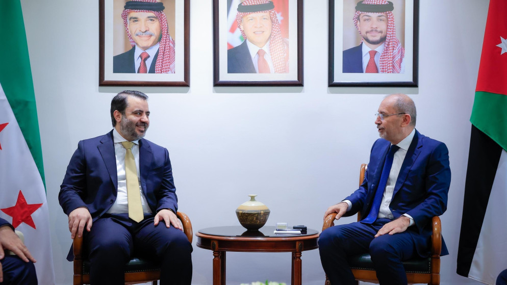 الصفدي والشيباني يبحثان تعزيز العلاقات الاردنية السورية وتطورات المنطقة