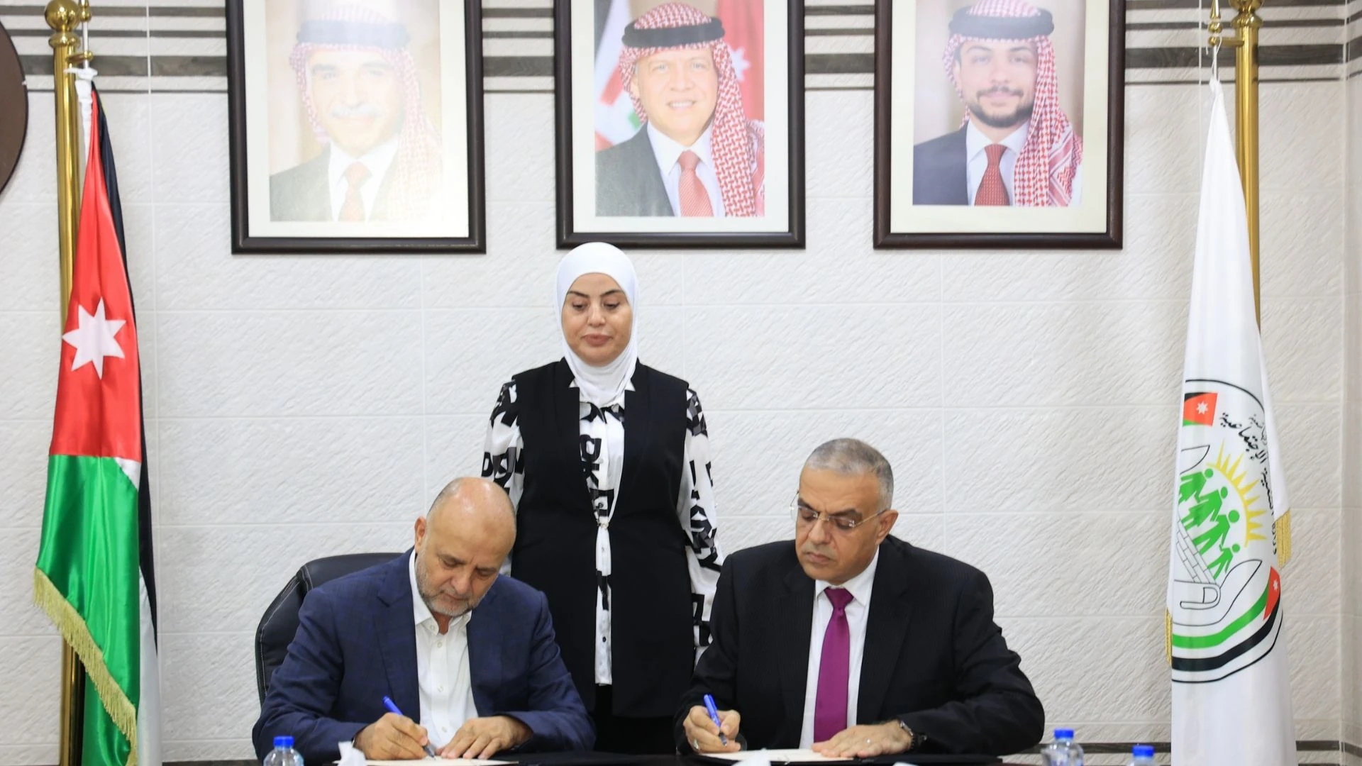 وزارة التنمية الاجتماعية توقع مذكرة تفاهم مع جمعية نادي خريجي الكلية العلمية الاسلامية