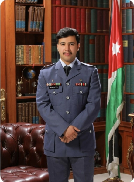 ابوتاية يولم عشاءاً يوم الاربعاء بتخرج الطيار رعد