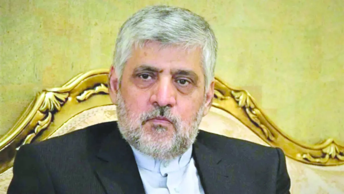 لبنان يمنح اقامة قانونية للسفير الايراني السابق