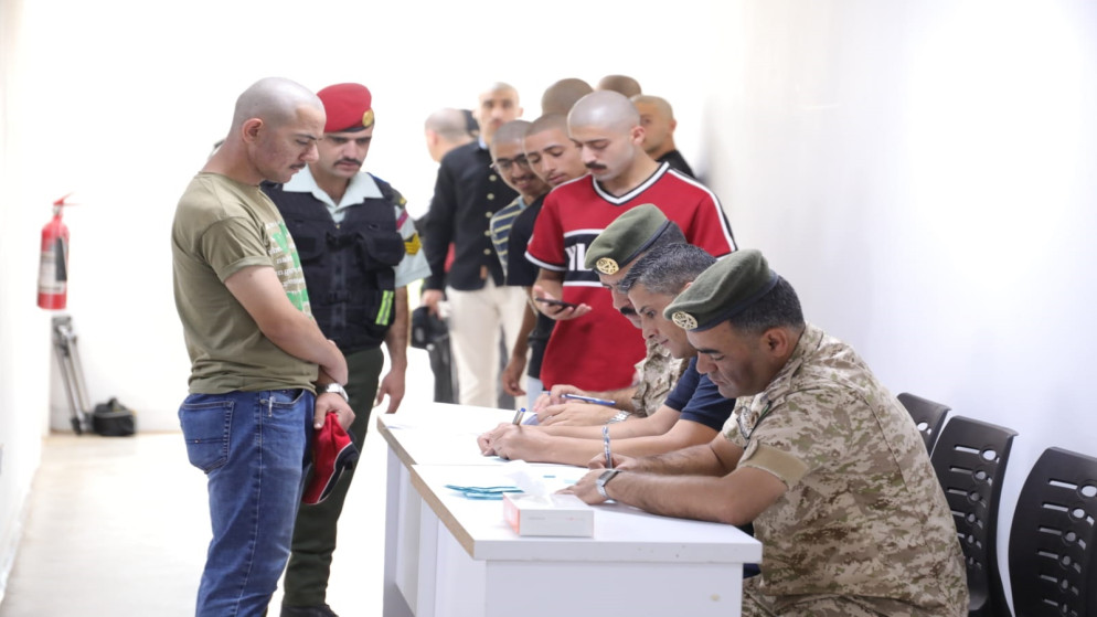 بدء الفحوصات الطبية للدفعة الثالثة من مكلفي خدمة العلم في الاردن