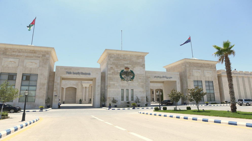 الدفاع المدني يخمد حريقا في منجرة بوسط البلد