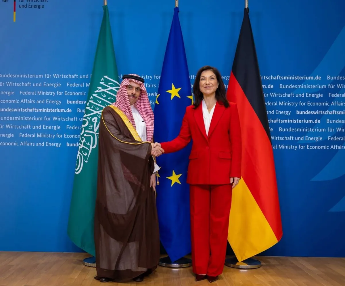 السعودية والمانيا تؤكدان ضرورة حماية الملاحة البحرية وتعزيز الشراكة الاقتصادية
