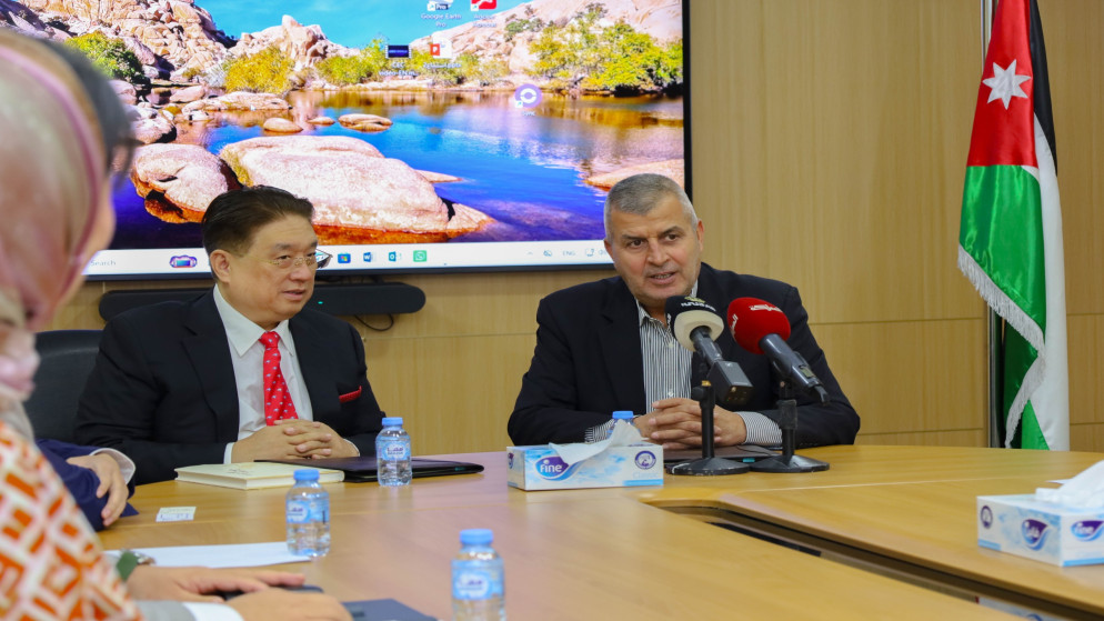 الاردن يوقع مذكرة تفاهم مع شركة صينية لتطوير الهيدروجين الاخضر في العقبة