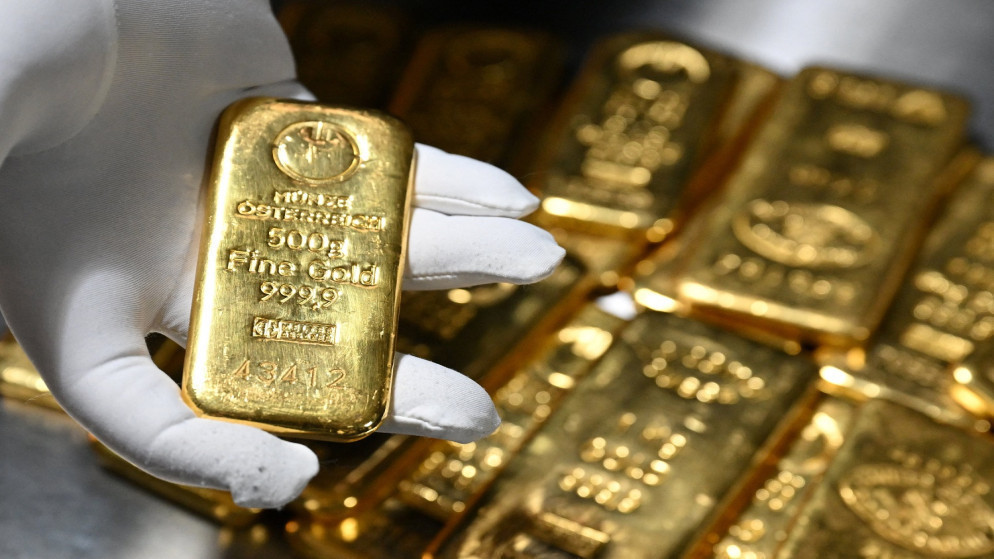 اسعار الذهب تترقب قرار الفائدة الامريكية وسط حذر المستثمرين