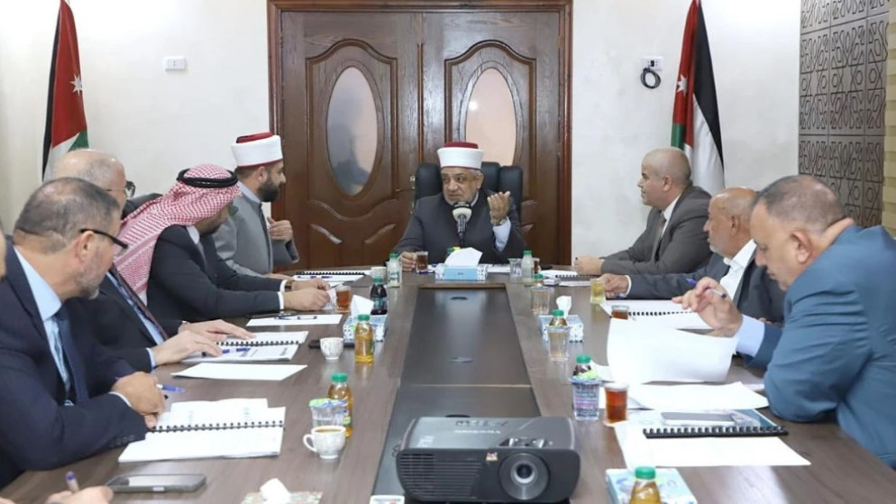 صندوق الزكاة يقر سداد ديون غارمات وترميم منازل اسر محتاجة