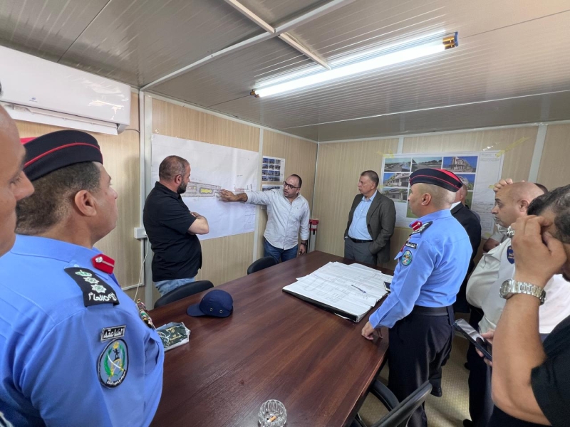 الوزير الفراية في جسر الملك حسين