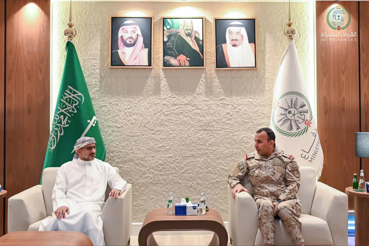 فهد السلمان وطارق صالح يبحثان تعزيز الجاهزية العسكرية في اليمن