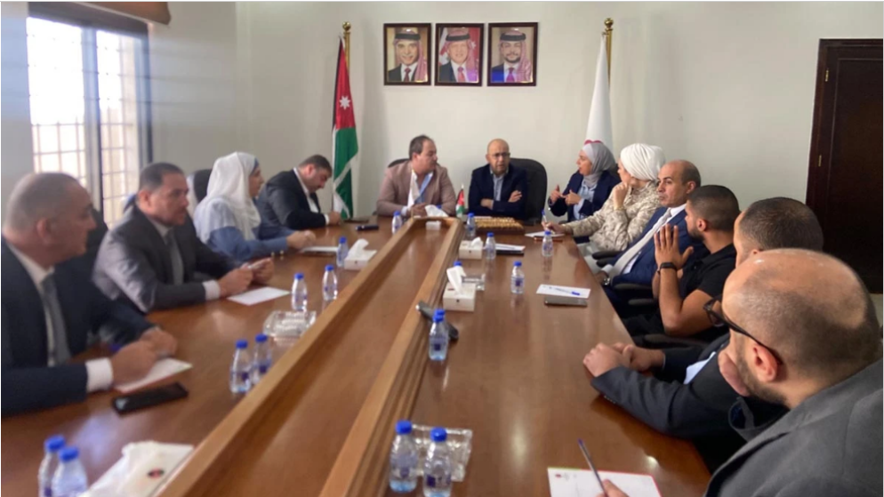 خطوات عملية لتطوير خدمات نقل العاملين في المدن الصناعية الاردنية