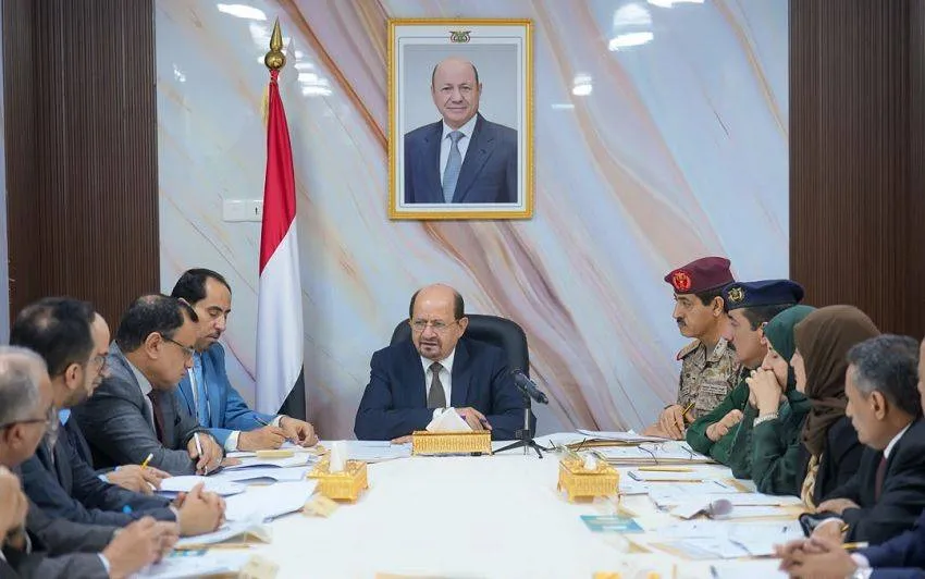 الحكومة اليمنية تحشد دعما دوليا لتصنيف الحوثيين منظمة ارهابية