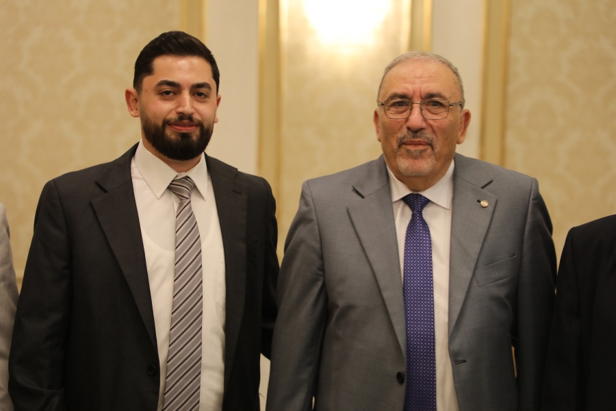 عز الدين أبو عيشة يولم بمناسبة زفاف نجله معتز