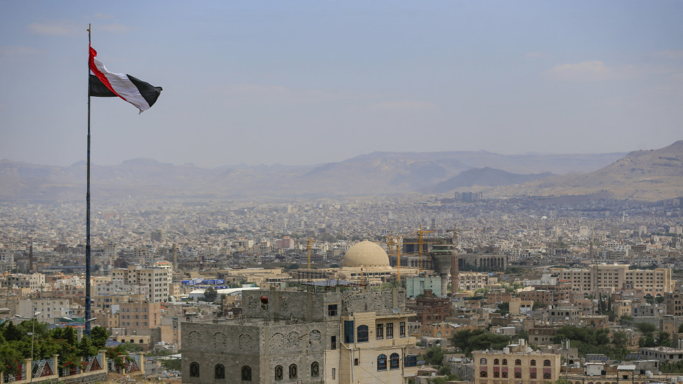 الحكومة اليمنية تبحث مع بكين مساعي الحوثيين لاستخدام تكنولوجيا صينية في تصنيع الاسلحة
