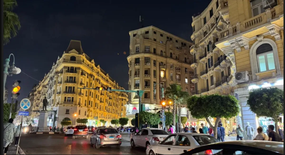 لغز استمرار تراجع الجنيه رغم التحسن في التصنيف الائتماني للاقتصاد المصري