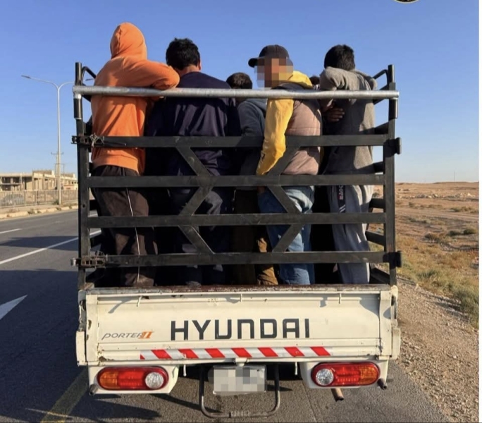 راكبين 