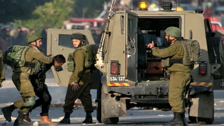 حملة اعتقالات واسعة لقوات الاحتلال في نابلس