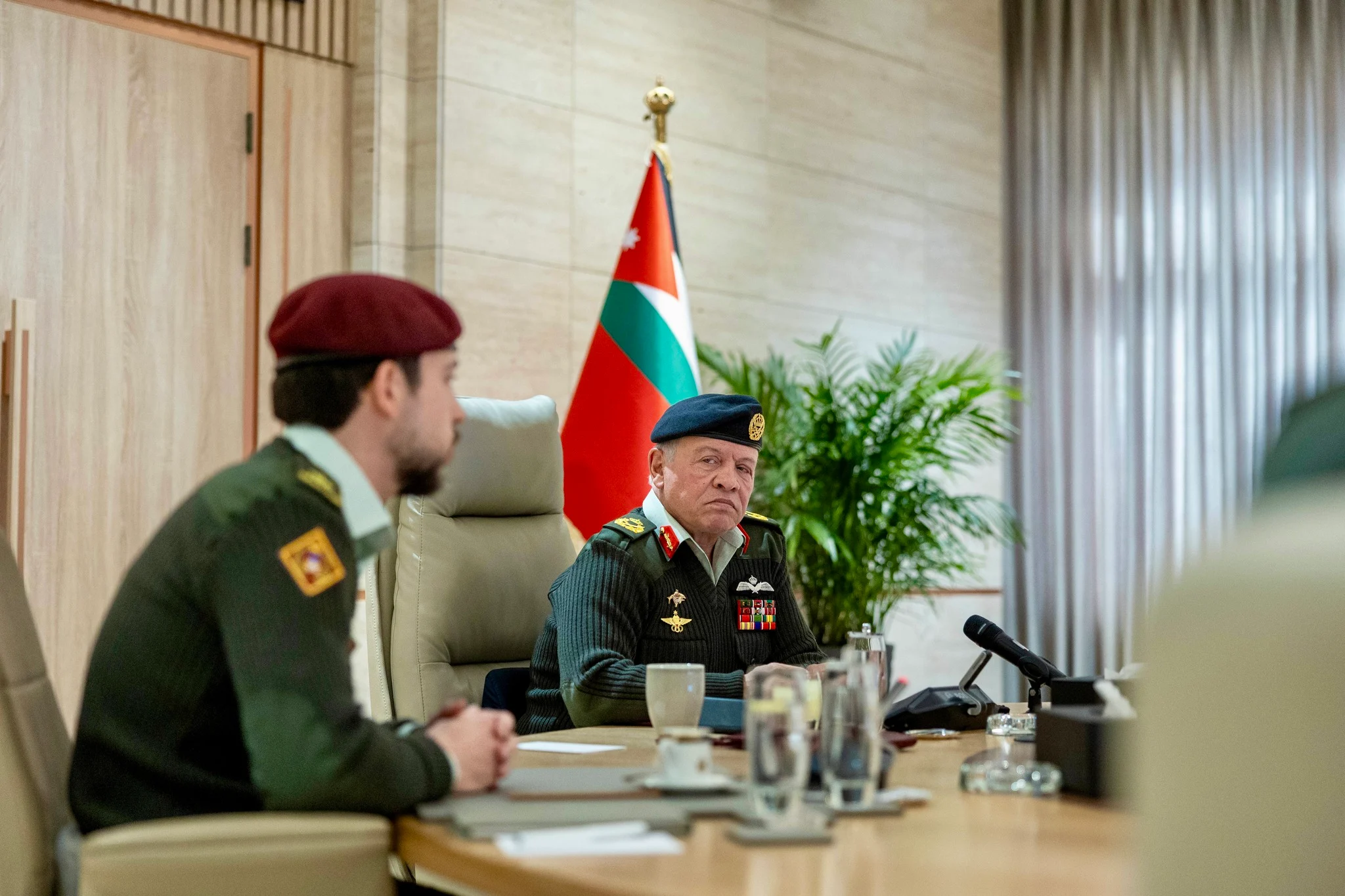 الملك يوجه بضرب العابثين بوحدة الاردنيين بيد من حديد