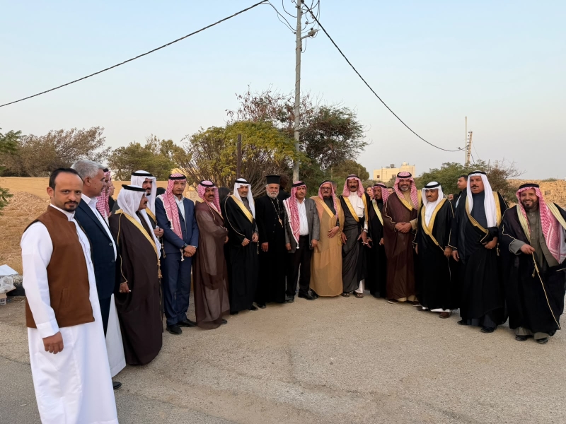 وفداً من قبيلة الحويطات يقدم واجب العزاء في ضحايا الجريمة النكراء بحمود